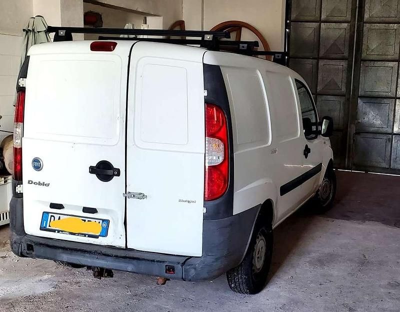 Usata Fiat Doblò Active 105 CV (77 kW) 2006 Bianco Monovolume