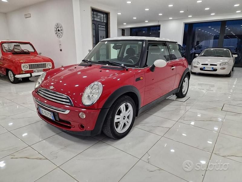 Usata Mini ONE 90 CV (66 kW) 2006 Rosso Utilitaria