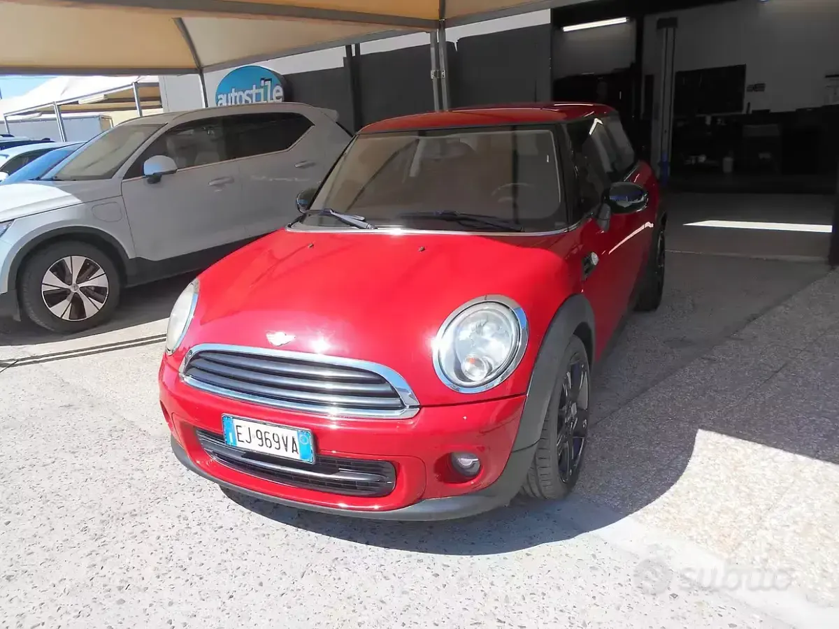 Usata Mini ONE 75 CV (55 kW) 2011 Utilitaria