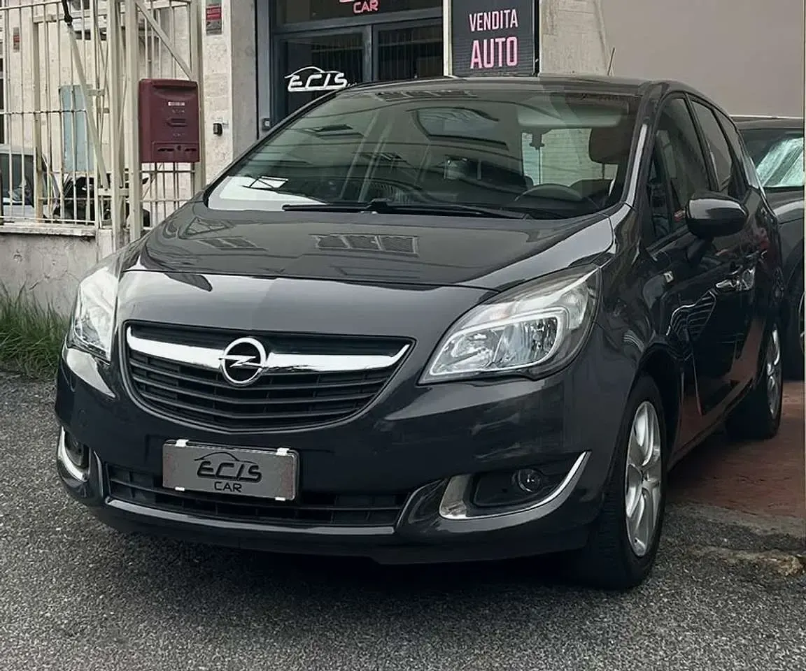 Usata Opel Meriva 101 CV (74 kW) 2016 Grigio Monovolume
