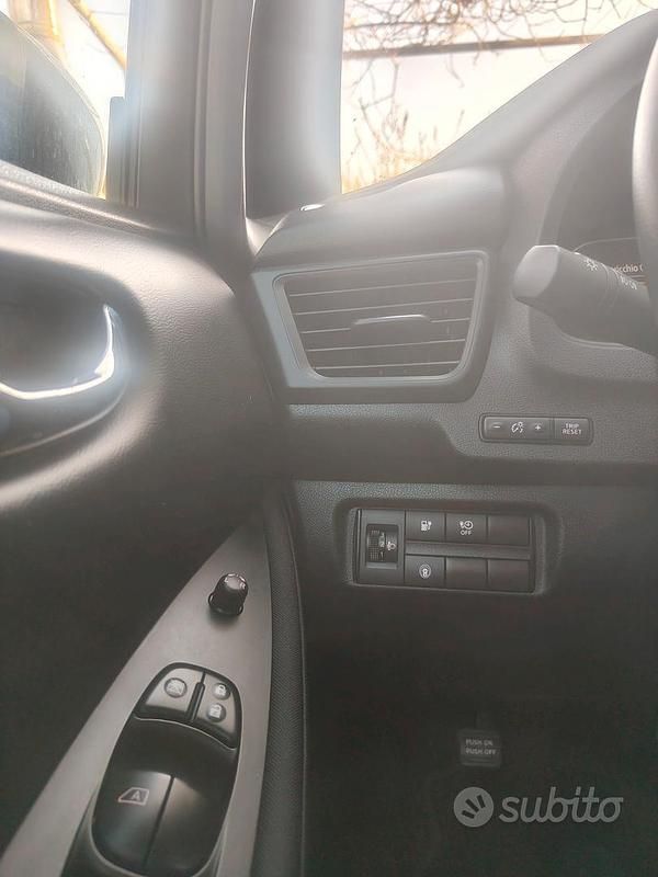 Usata Nissan Leaf 80 kW (109 CV) 2024 Grigio Utilitaria