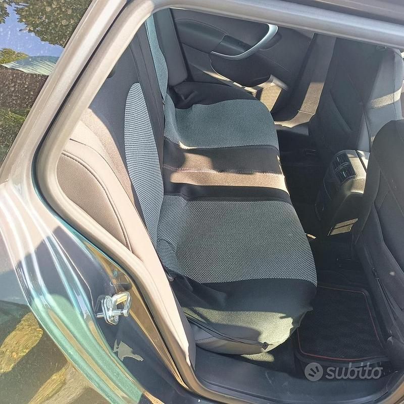 Usata Opel Insignia 2009 Grigio Berlina