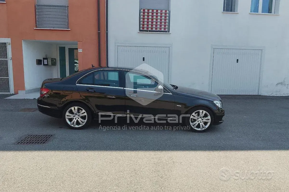Usata Mercedes C220 Avantgarde 170 CV (125 kW) 2010 Nero Berlina