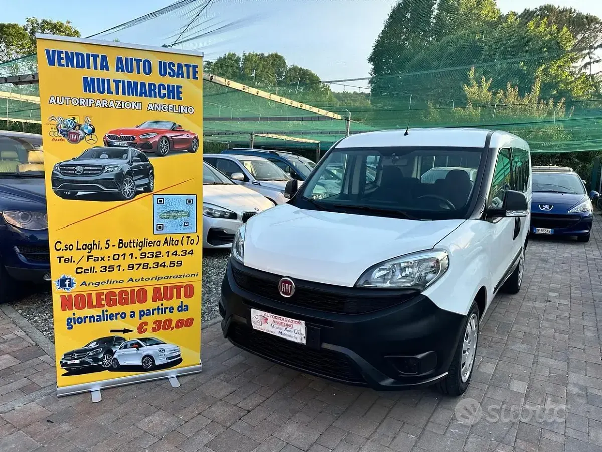 Usata Fiat Doblò Lounge 95 CV (69 kW) 2015 Bianco Monovolume