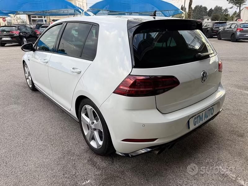 Usata VW Golf VII R-line 150 CV (110 kW) 2018 Bianco Berlina