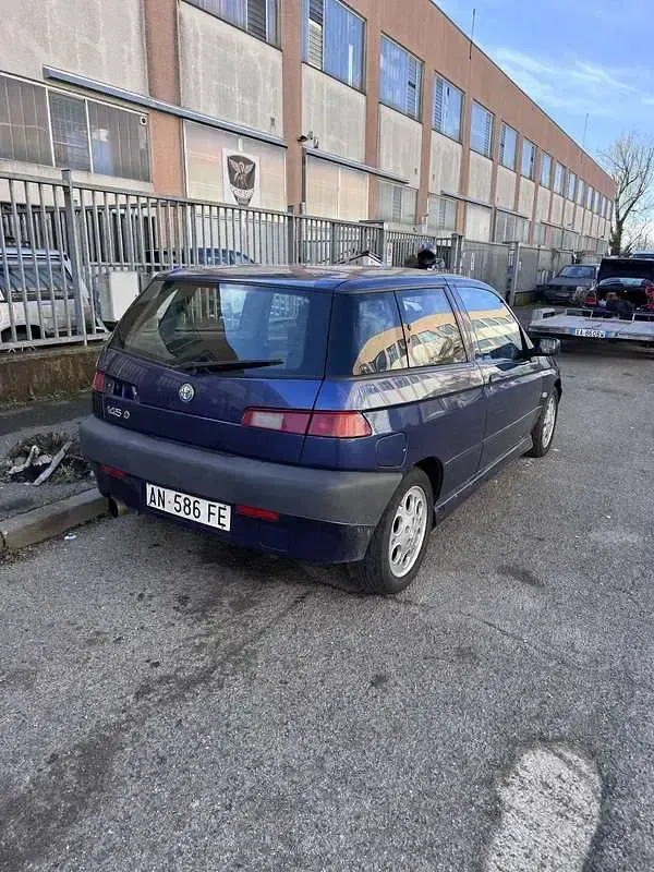 Usata Alfa Romeo 145 Quadrifoglio 150 CV (110 kW) 1997 Utilitaria