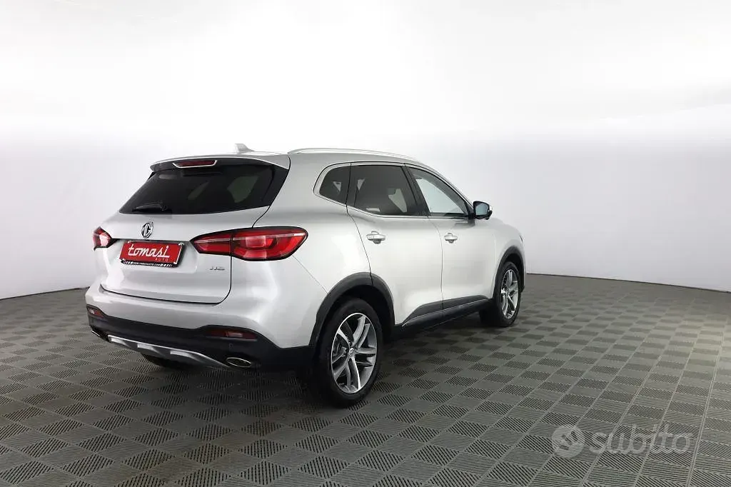 Usata MG HS Luxury 162 CV (119 kW) 2023 Grigio SUV