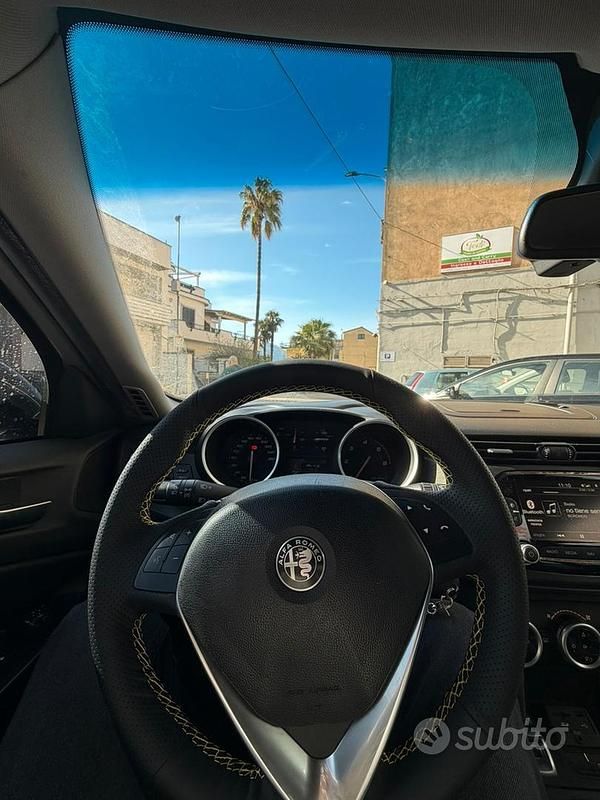 Usata Alfa Romeo Giulietta 120 CV (88 kW) 2017 Grigio Utilitaria