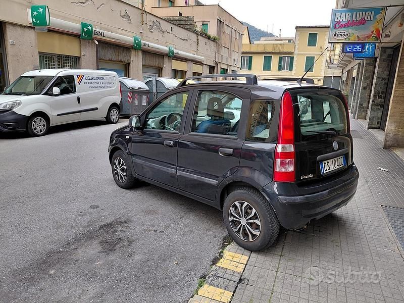 Usata Fiat Panda Dynamic 59 CV (43 kW) 2004 Nero Utilitaria