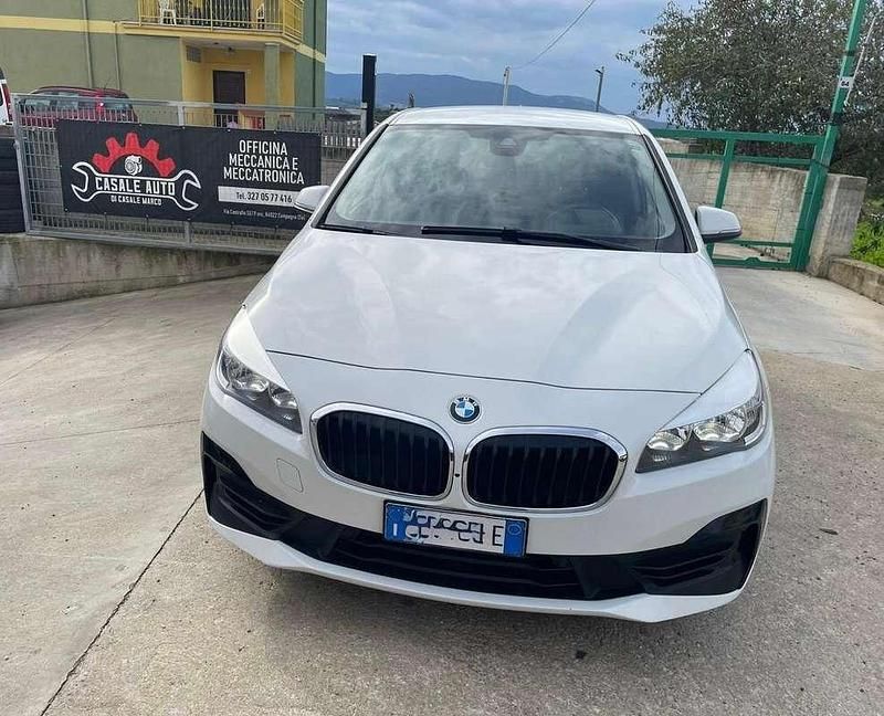 Usata BMW 216 Active Tourer Advantage 116 CV (85 kW) 2018 Bianco Monovolume