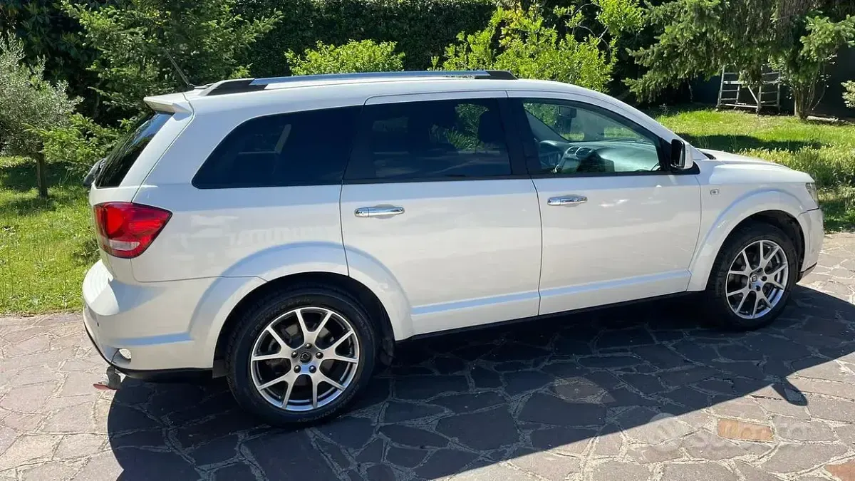 Usata Fiat Freemont Lounge 170 CV (125 kW) 2015 Bianco SUV