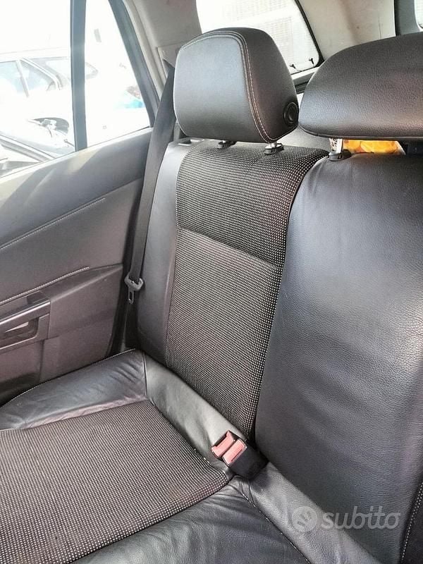 Usata Opel Astra 101 CV (74 kW) 2005 Grigio Station wagon