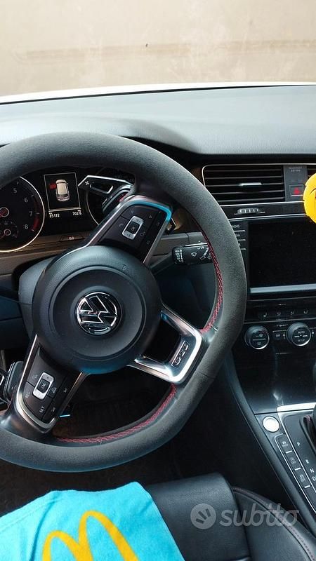 Używany VW Golf VII GTI 300 KM (220 kW) 2014 Biały Sedan/Limuzyna