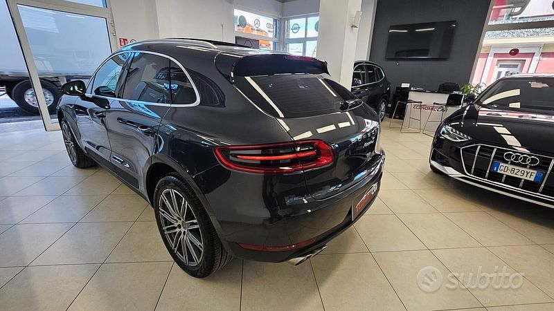 Usata Porsche Macan 250 CV (183 kW) 2017 Grigio SUV