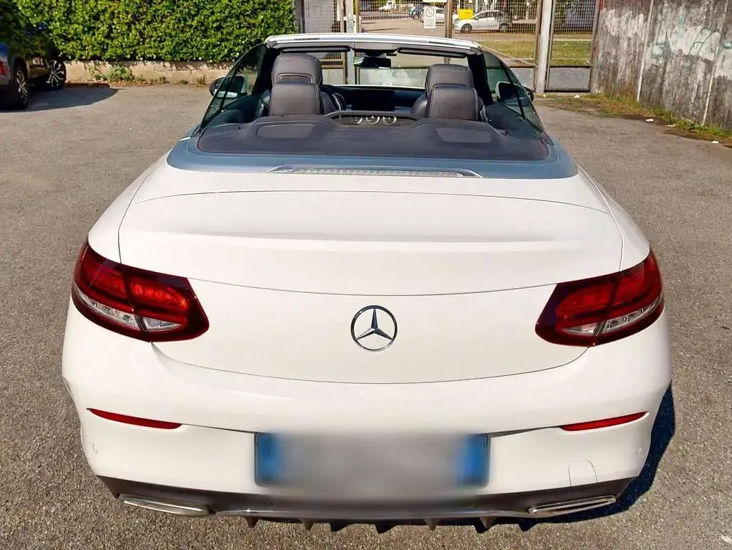 Usata Mercedes C180 Premium 156 CV (114 kW) 2021 Bianco Cabrio