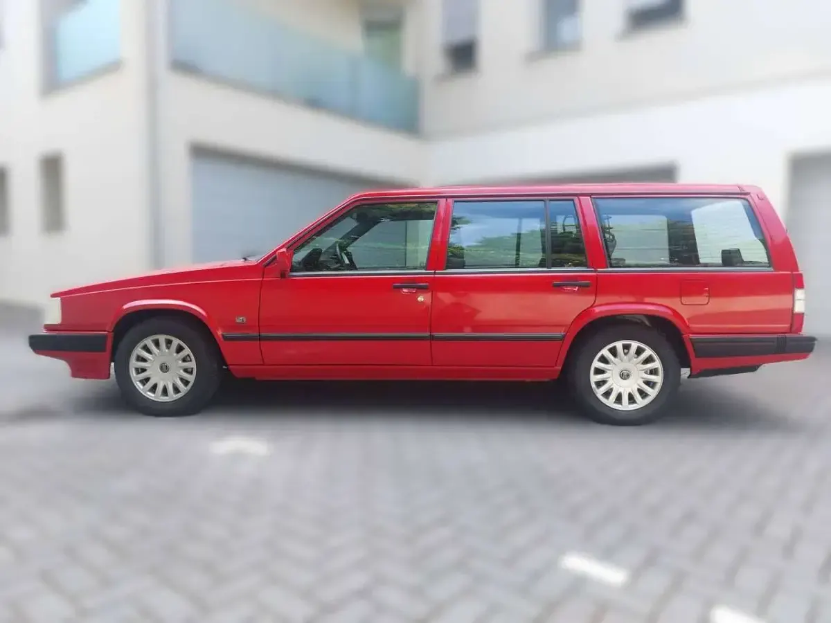 Usata Volvo Polar 155 CV (114 kW) 1996 Rosso Station wagon
