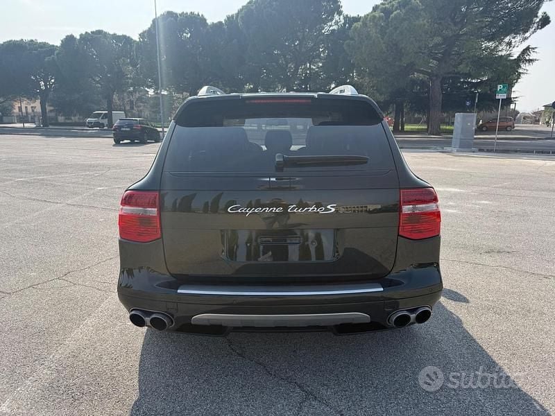 Usata Porsche Cayenne Turbo 500 CV (367 kW) 2008 Verde SUV
