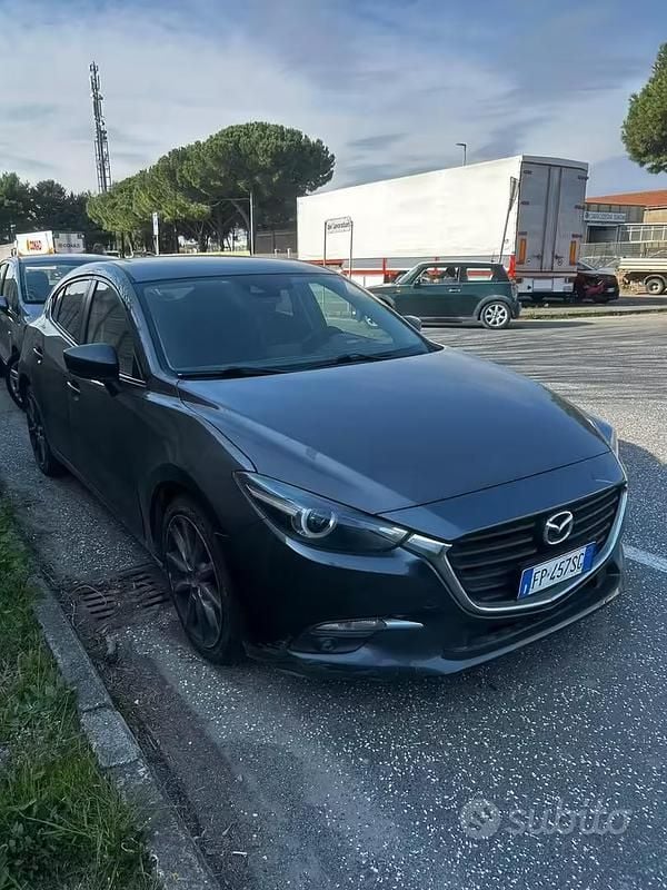 Usata Mazda 3 Exceed 105 CV (77 kW) 2018 Berlina