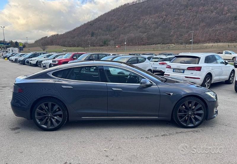Usata Tesla Model S 450 kW (613 CV) 2017 Grigio Utilitaria