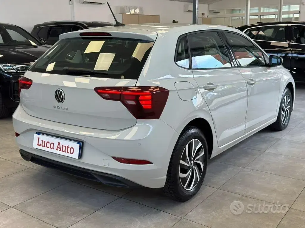 Usata VW Polo 95 CV (69 kW) 2022 Beige Utilitaria