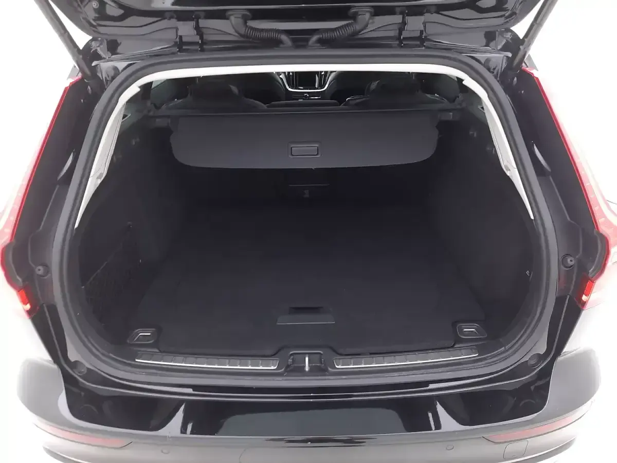 Usata Volvo V60 Plus 197 CV (144 kW) 2023 Neronero Station wagon