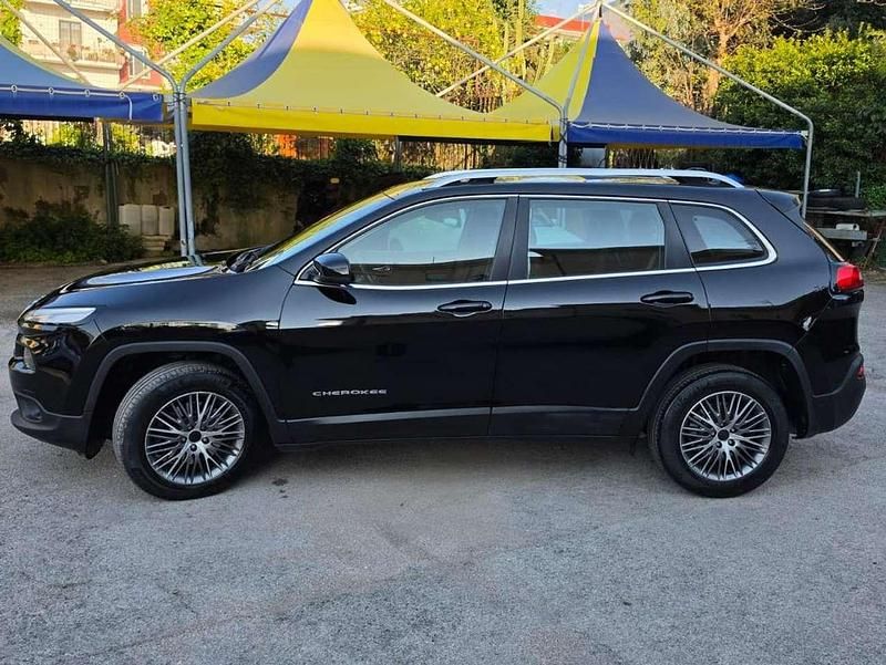 Usata Jeep Cherokee Longitude 185 CV (136 kW) 2018 Nero SUV