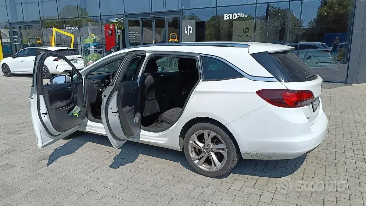 Usata Opel Astra Sport 110 CV (80 kW) 2019 Station wagon
