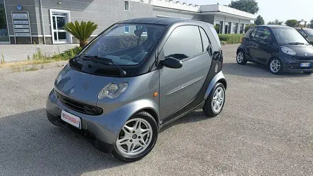 Usata Smart ForTwo Coupé Pure 40 CV (29 kW) 2006 Grigio Coupé