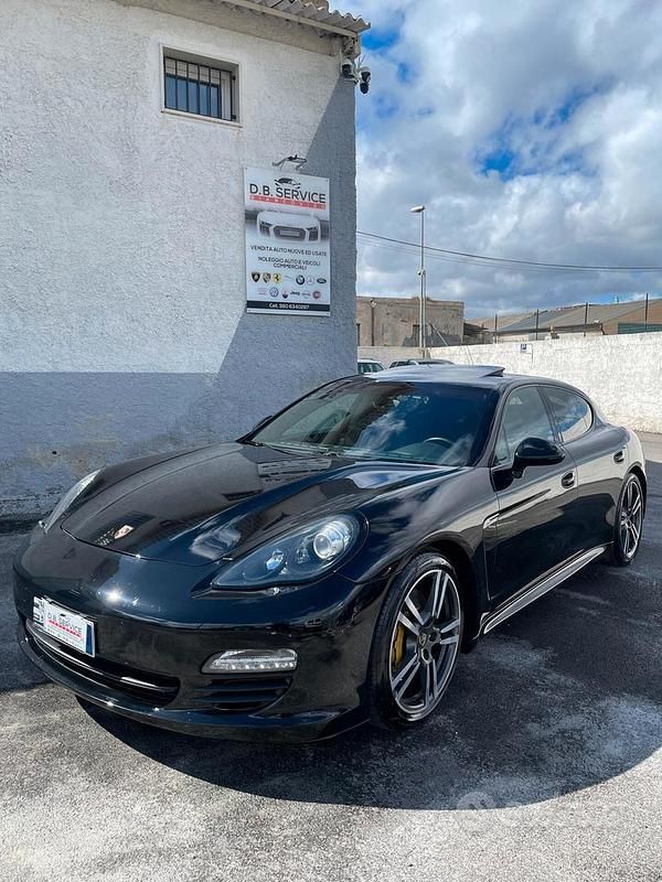 Usata Porsche Panamera 250 CV (183 kW) 2011 Nero Berlina