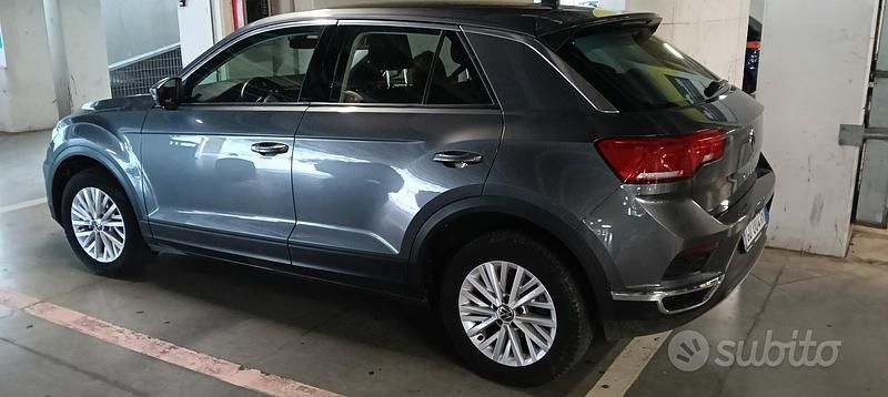 Usata VW T-Roc 116 CV (85 kW) 2021 Grigio SUV