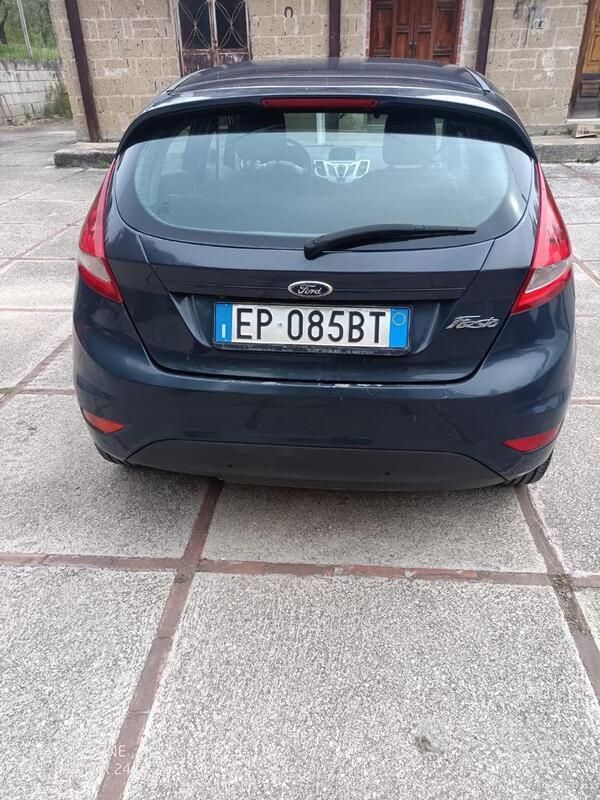 Usata Ford Fiesta 2012 Blu Utilitaria