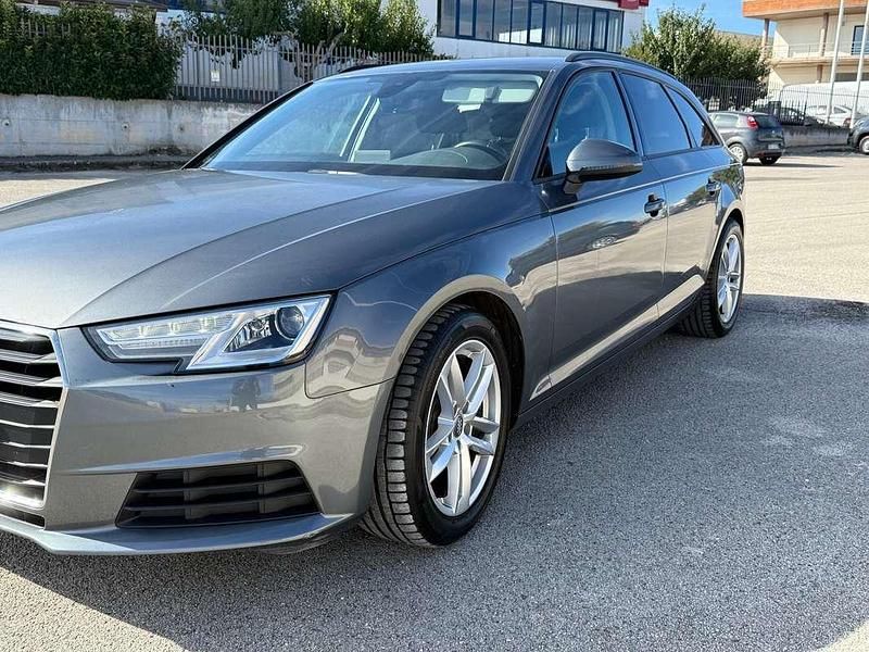Usata Audi A4 Business 150 CV (110 kW) 2016 Grigio Station wagon