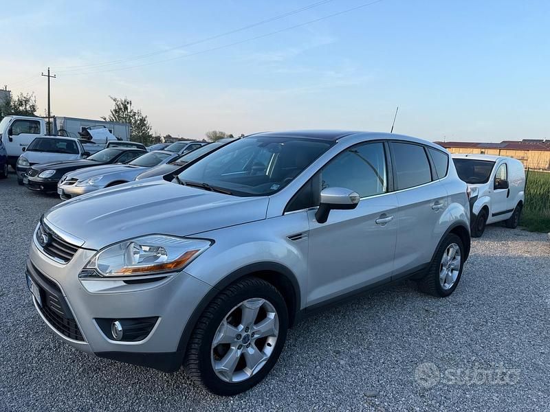 Usata Ford Kuga 136 CV (100 kW) 2008 Grigio SUV
