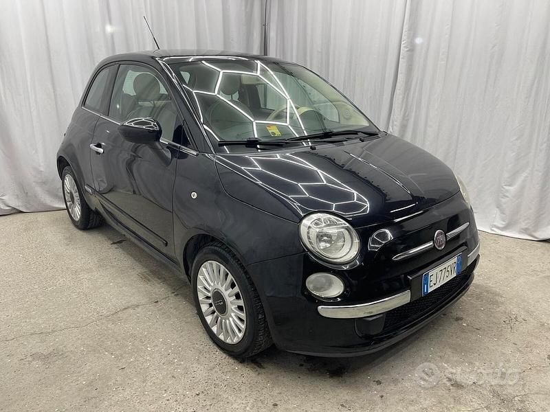 Usata Fiat 500 Lounge 69 CV (50 kW) 2011 Nero Utilitaria