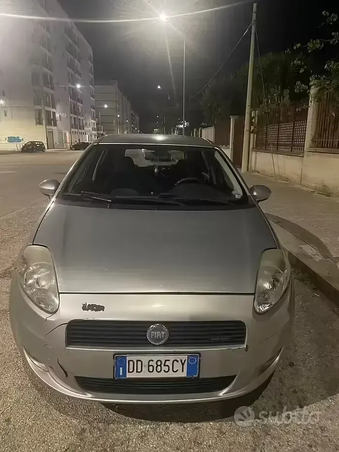 Usata Fiat Punto 75 CV (55 kW) 2006 Utilitaria