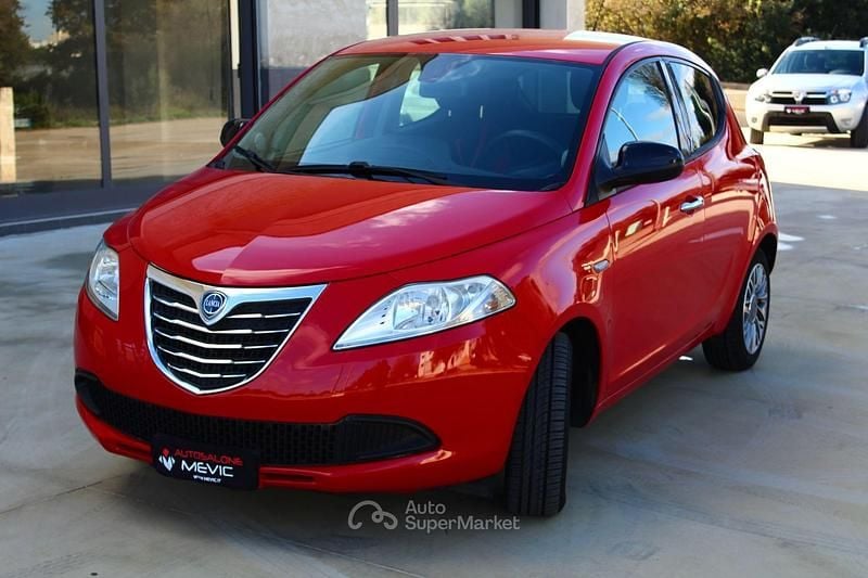 Usata Lancia Ypsilon S 95 CV (69 kW) 2012 Rosso Utilitaria