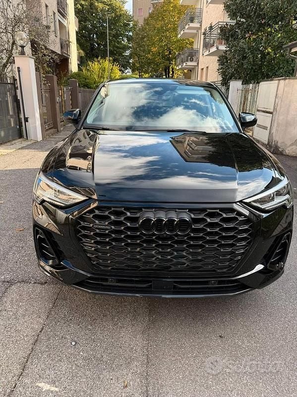 Nero Usata 2020 Audi Q3 Sportback S-Line SUV | 38.000 € (Buon prezzo) - Immagine 1/4