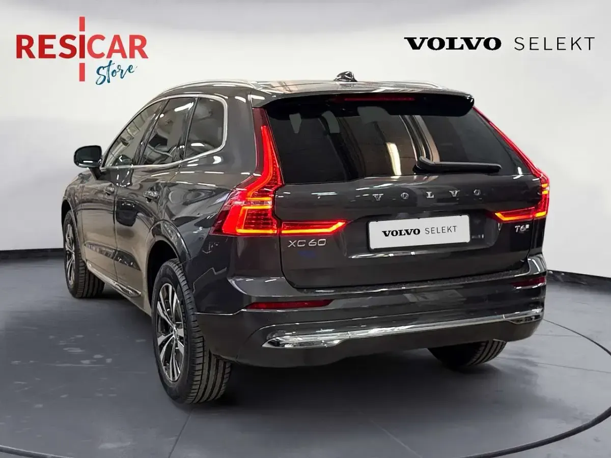 Nuova Volvo XC60 253 CV (186 kW) 2026 Platinum grey SUV