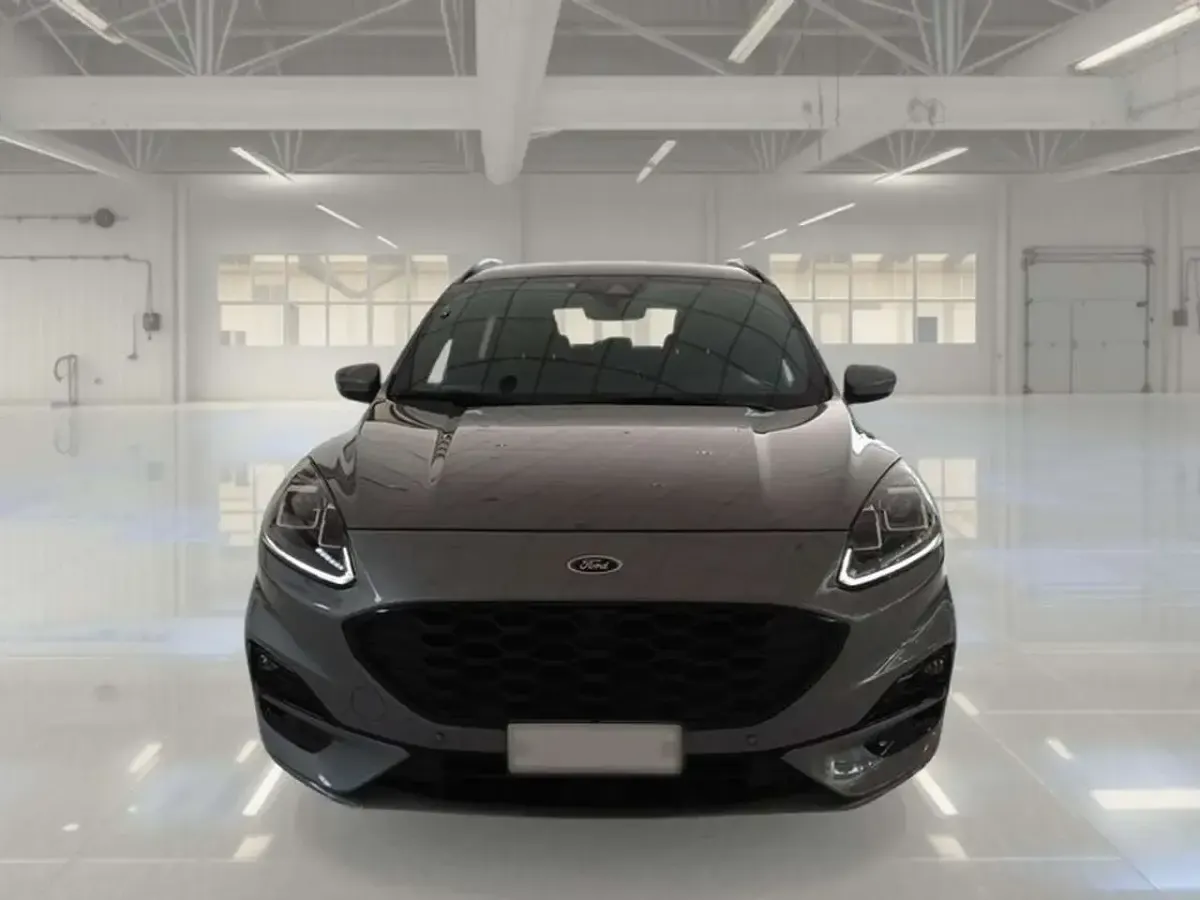Usata Ford Kuga ST-Line 152 CV (111 kW) 2023 Grigio SUV