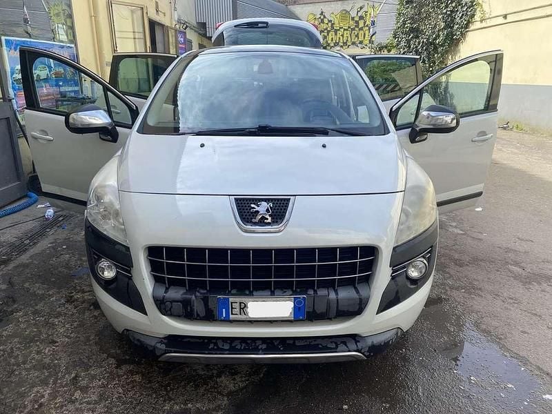 Usata Peugeot 3008 Allure 114 CV (83 kW) 2013 Bianco Station wagon