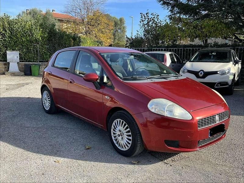 Usata Fiat Grande Punto Active 75 CV (55 kW) 2007 Utilitaria