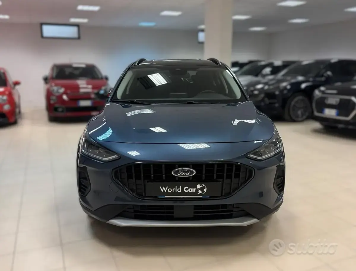 Usata Ford Focus Active 125 CV (91 kW) 2023 Bluazzurro Berlina