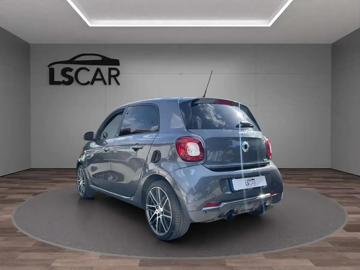 Usata Smart ForFour Brabus 109 CV (80 kW) 2018 Grigio Utilitaria