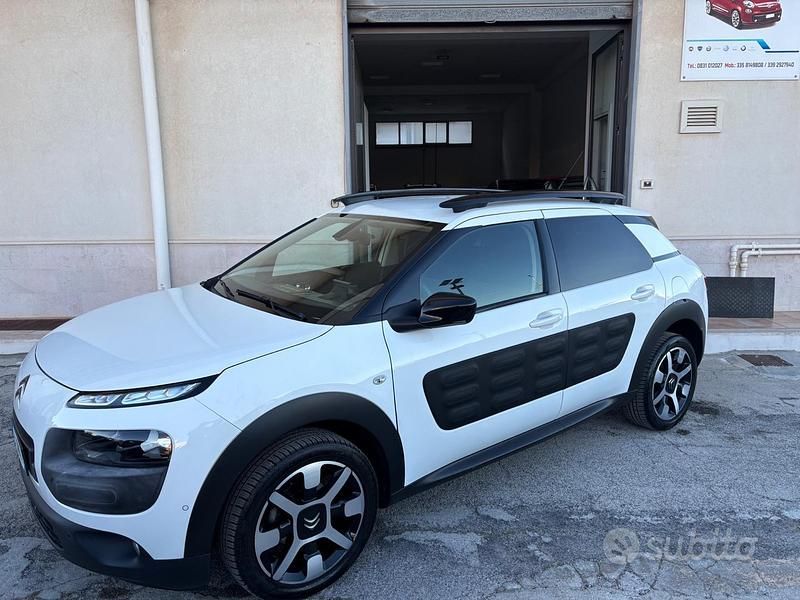 Usata Citroën C4 Feel 99 CV (72 kW) 2017 Bianco Berlina