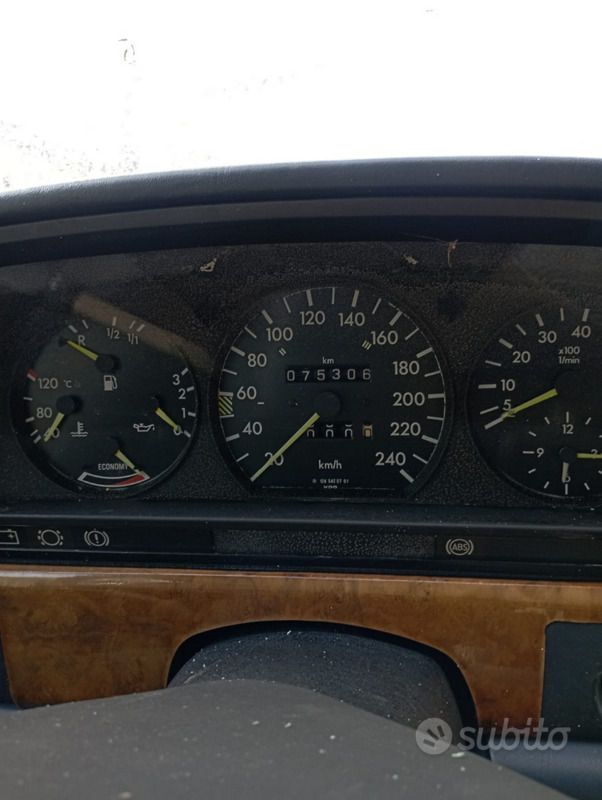 Usata Mercedes 280 SE 187 CV (137 kW) 1980 Grigio Berlina