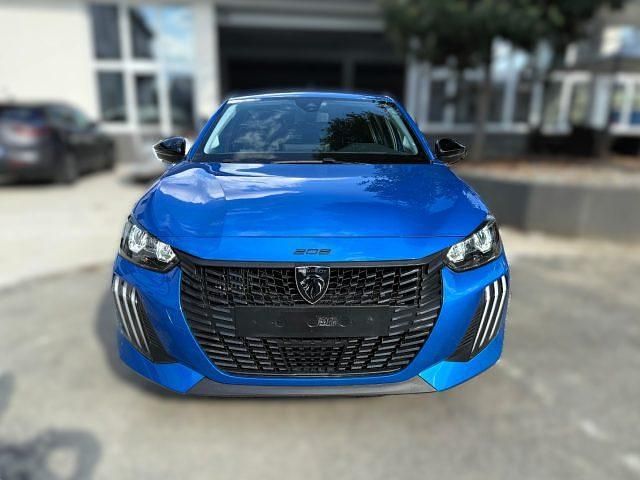 Usata Peugeot 208 Active 101 CV (74 kW) 2024 Blu pastello Utilitaria