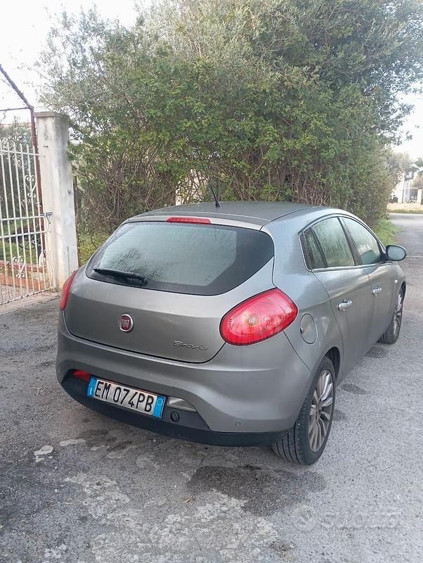 Usata Fiat Bravo 120 CV (88 kW) 2012 Grigio Utilitaria