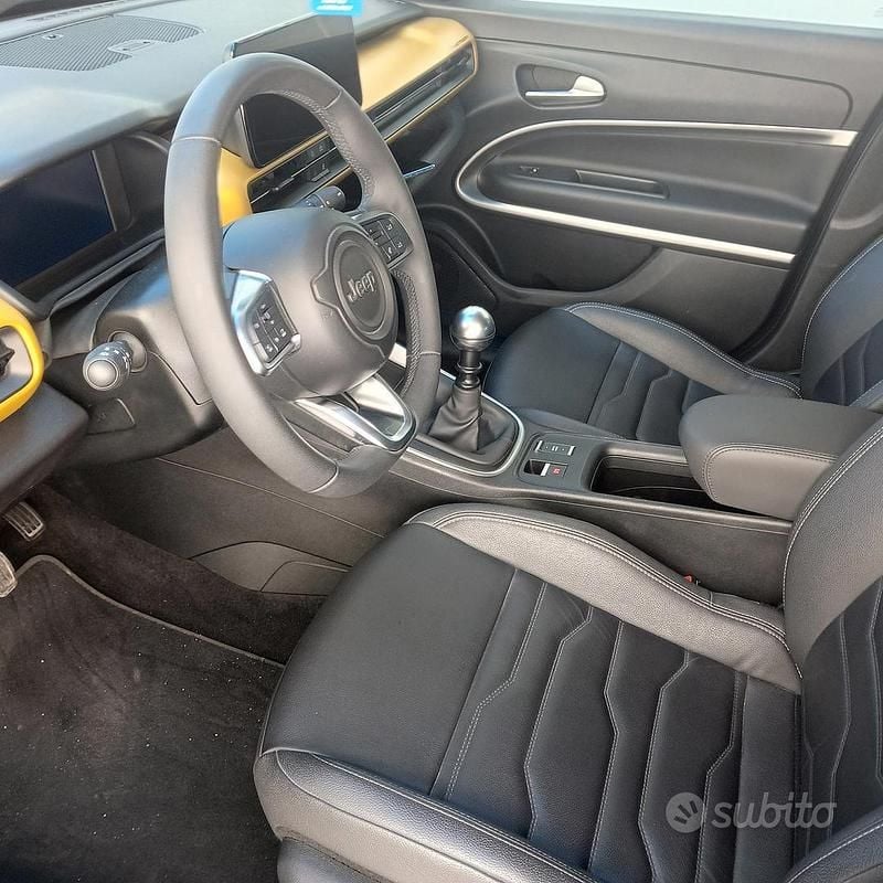 Usata Jeep Avenger Summit 101 CV (74 kW) 2023 Nero SUV