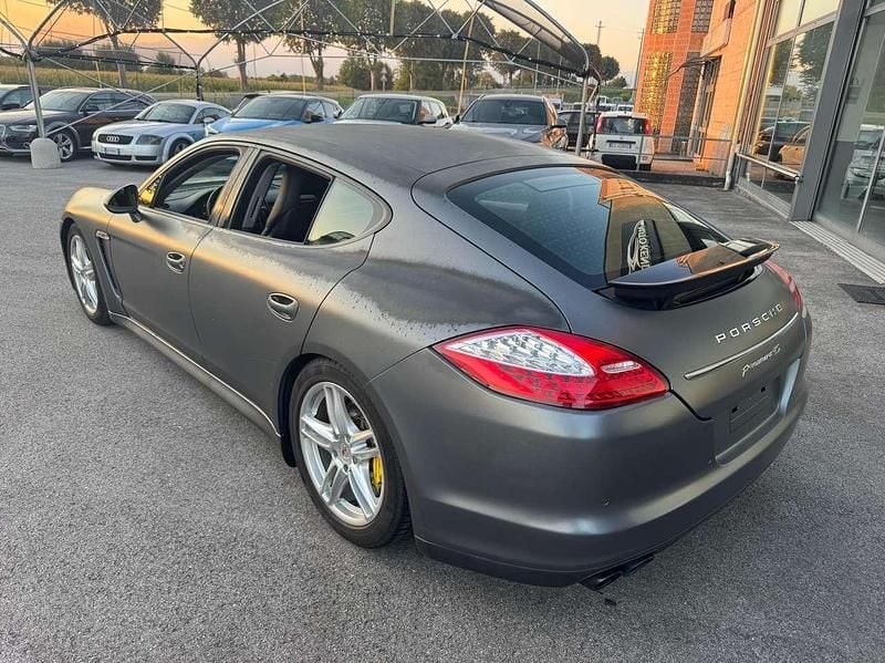 Usata Porsche Panamera 400 CV (294 kW) 2010 Antracite pastello Berlina