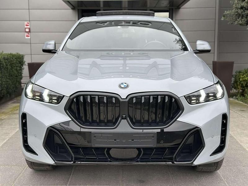 Nuova BMW X6 M Sport 298 CV (219 kW) 2026 Grigio SUV